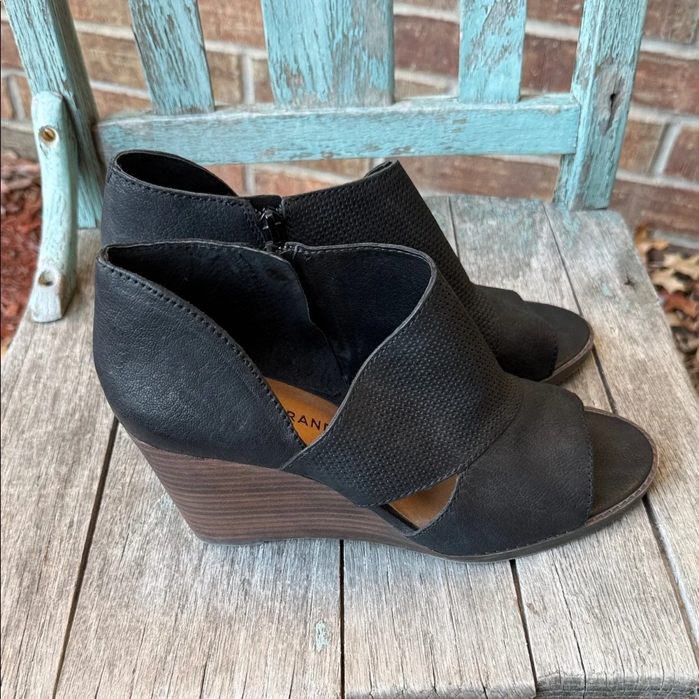 Lucky Brand Ladies 10M Black Jedrek Open Toe Wedge Ankle Bootie